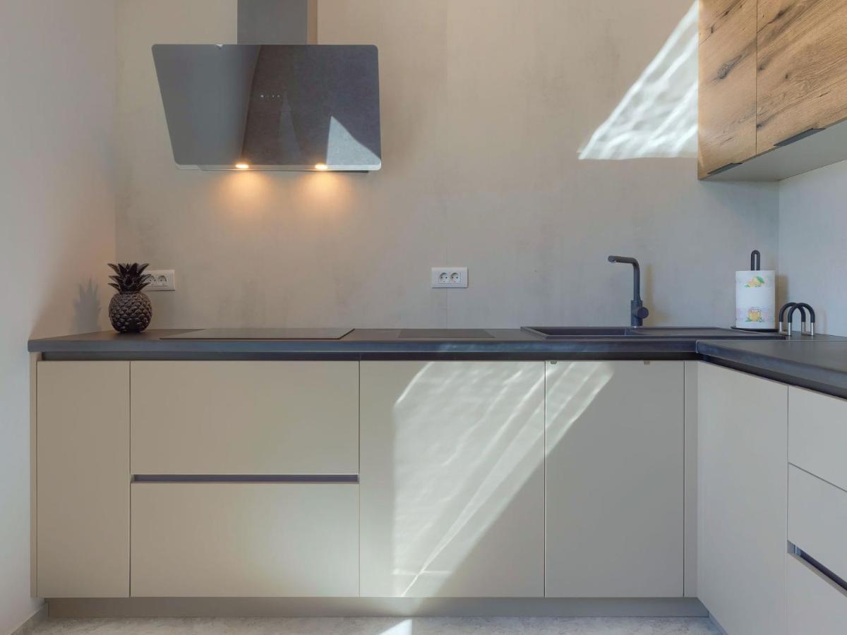 Apartment Wing 77 By Interhome พูลา ภายนอก รูปภาพ
