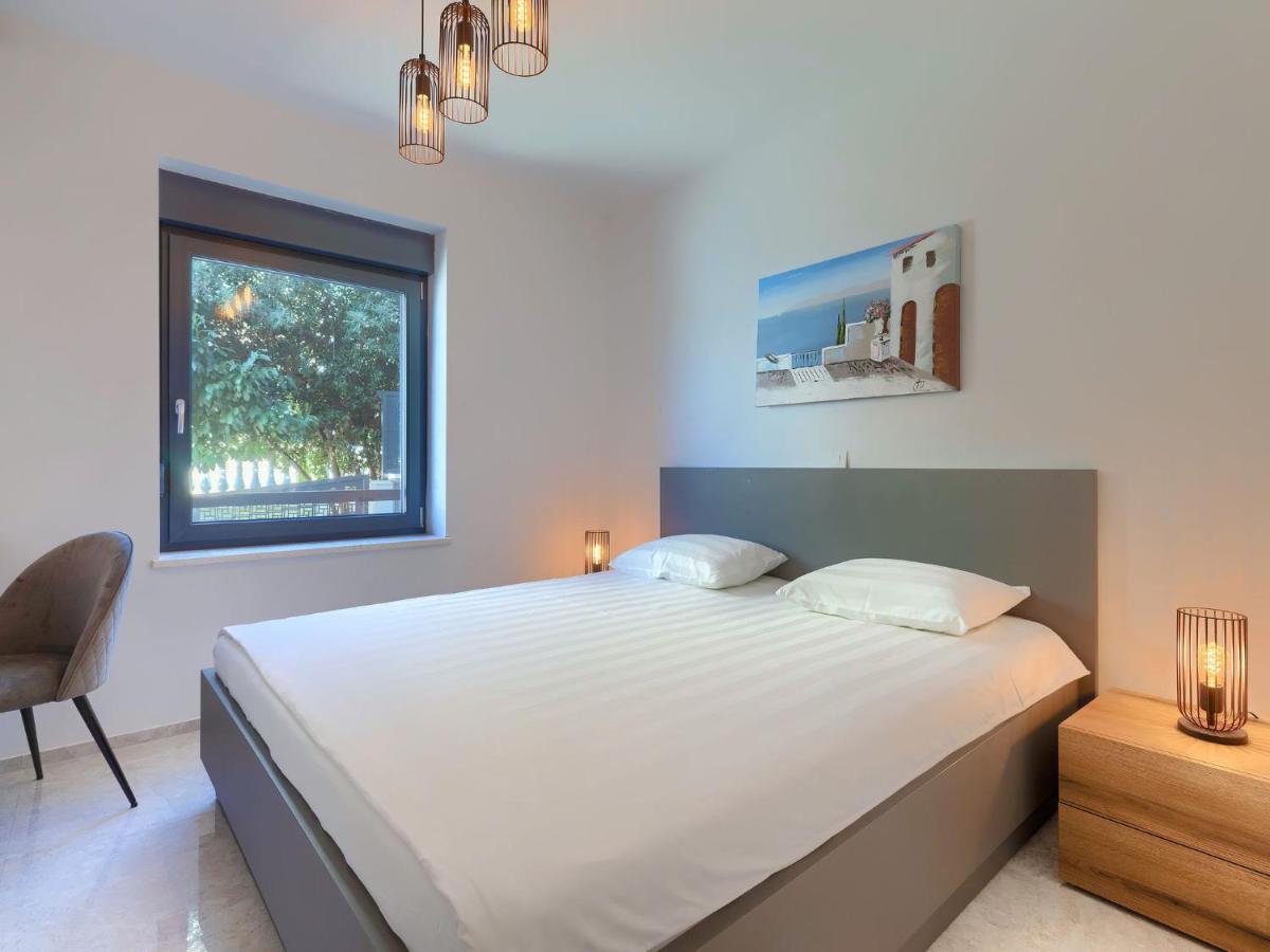 Apartment Wing 77 By Interhome พูลา ภายนอก รูปภาพ