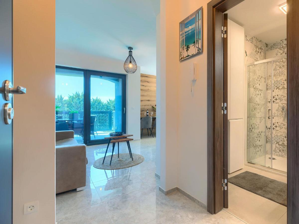 Apartment Wing 77 By Interhome พูลา ภายนอก รูปภาพ